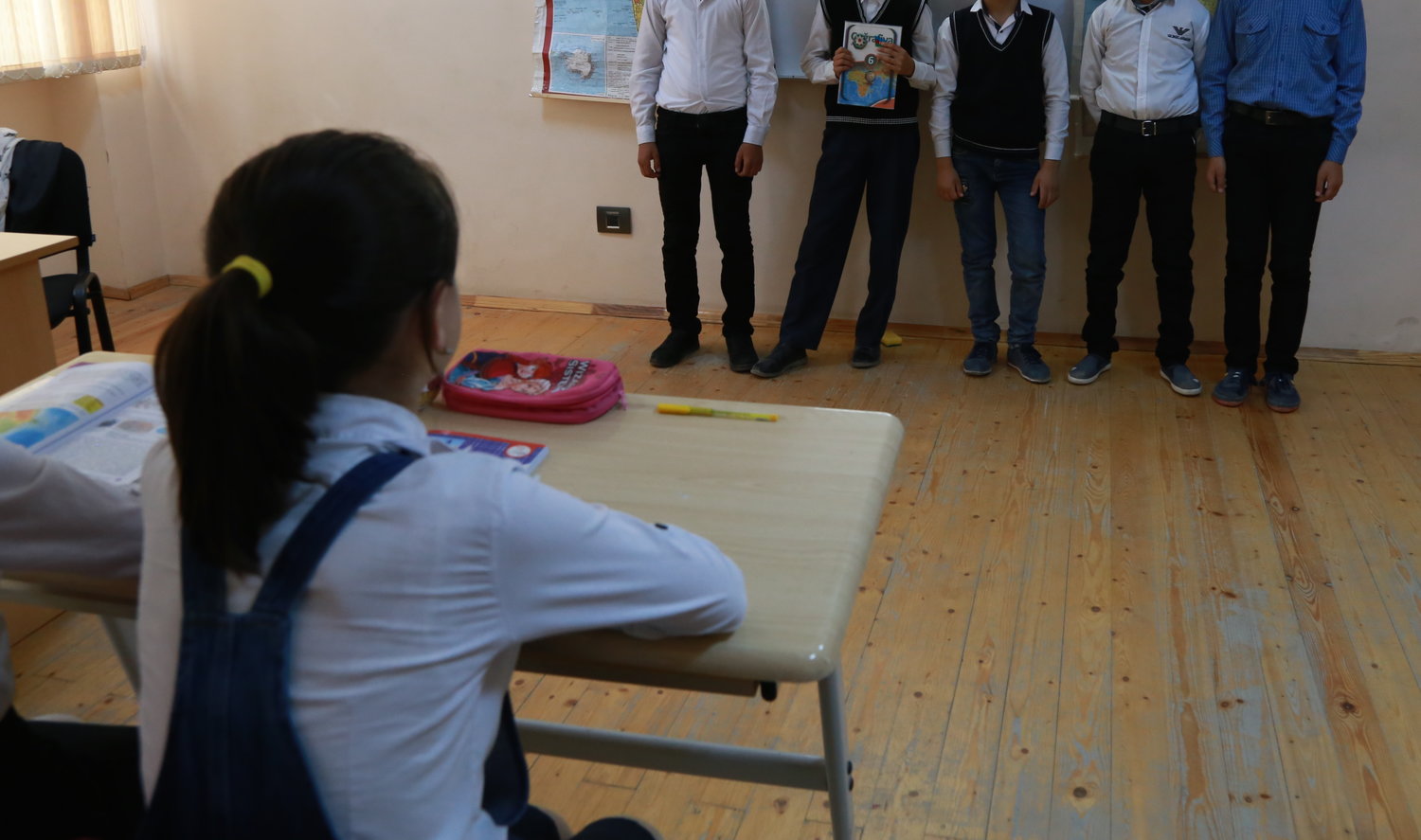 Внеклассное чтение: Преподавание Мира в Школах