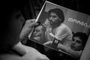 ფოტო კრებულიდან "ლიტერატურა პატიმრებისთვის".