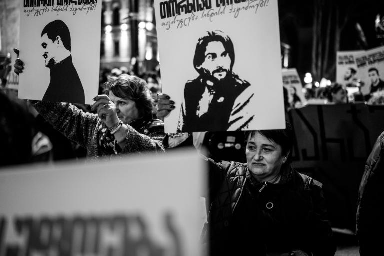 ყველაზე მწარე დედისთვის ბორკილებდადებული უდანაშაულო შვილის დანახვაა | მარიზი კობახიძე